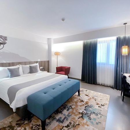 Hotel Neo Malioboro By Aston Yogyakarta Exterior foto