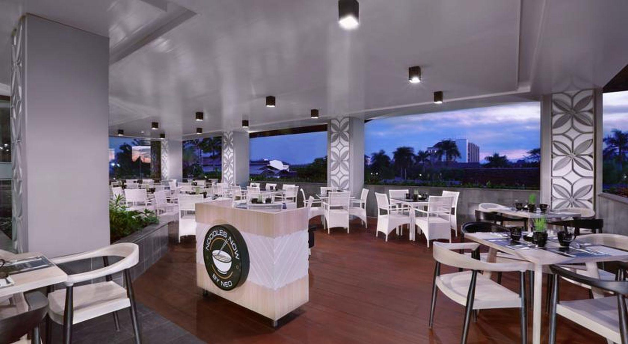 Hotel Neo Malioboro By Aston Yogyakarta Exterior foto