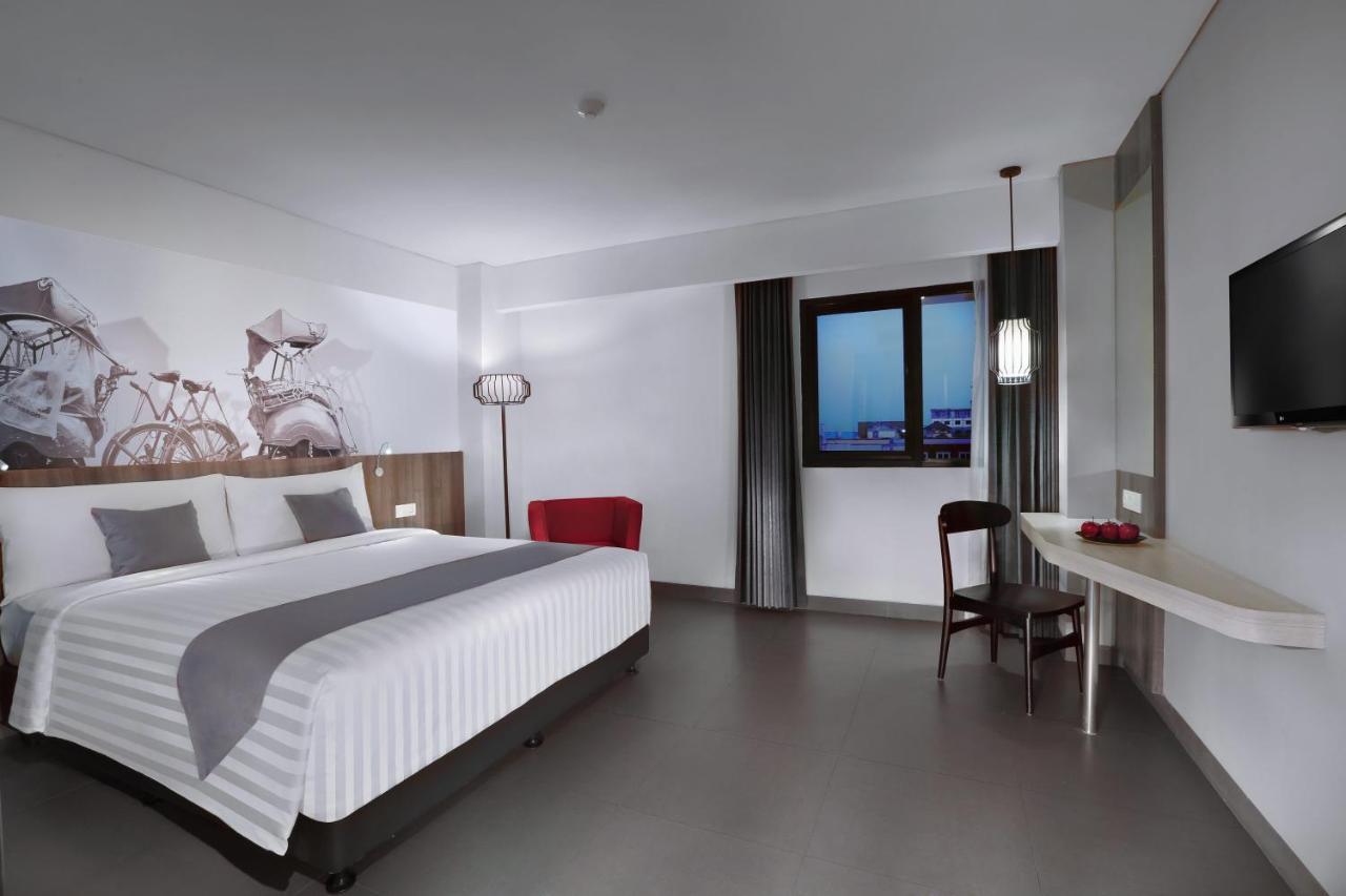 Hotel Neo Malioboro By Aston Yogyakarta Exterior foto