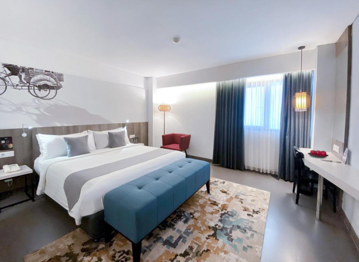 Hotel Neo Malioboro By Aston Yogyakarta Exterior foto
