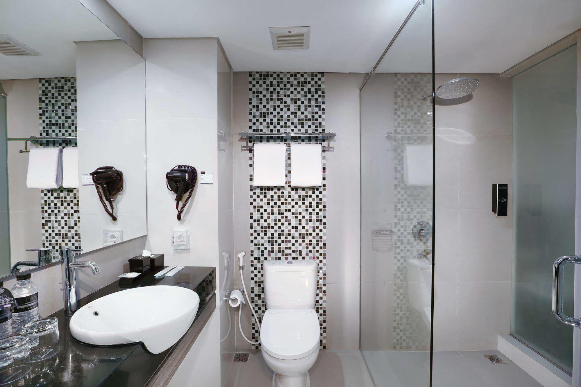 Hotel Neo Malioboro By Aston Yogyakarta Exterior foto
